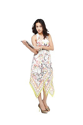 포토 JPG 스튜디오촬영 전신 외국인 해외기획촬영 우먼라이프 라이프스타일 2012년태국 드레스 계절 원피스 여자 패션 실내 한명 서기 들기 누끼 사람 동양인 20대 성인 앞모습 여름 태블릿 웹서핑 하이힐 여자만 여자한명만 성인여자만 청년만 청년여자만 성인한명만 청년여자한명만 성인여자한명만 성인만 국내포토 1 옷 구두 뷰포인트 모션 인종 청년 내부 생활 전자제품 스마트기기 여성화 파일형식