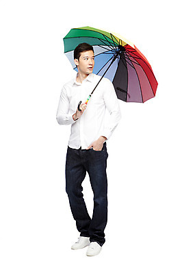포토 JPG 스튜디오촬영 전신 서양인 외국인 해외기획촬영 라이프스타일 응시 2012년태국 잡화 계절 남자 우산 날씨 실내 한명 서기 들기 누끼 사람 20대 성인 앞모습 캐주얼 여름 청바지 비 장마 남자만 남자한명만 성인남자만 청년만 청년남자만 청년남자한명만 성인한명만 성인남자한명만 성인만 국내포토 자연요소 1 시선 옷 뷰포인트 바지 모션 인종 청년 내부 생활 파일형식