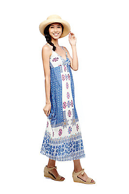 포토 JPG 스튜디오촬영 전신 외국인 해외기획촬영 모자 라이프스타일 2012년태국 계절 원피스 여자 여행 휴가 실내 한명 서기 미소 웃음 누끼 사람 동양인 20대 성인 옆모습 여름 여름휴가 바캉스 웨지힐 여자만 여자한명만 성인여자만 청년만 청년여자만 성인한명만 청년여자한명만 성인여자한명만 성인만 국내포토 1 잡화 옷 구두 뷰포인트 모션 표정 인종 청년 내부 생활 파일형식 여름_계절