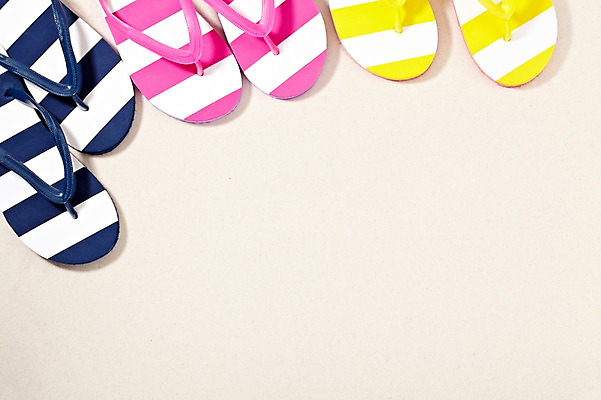 포토 JPG 스튜디오촬영 잡화 계절 백그라운드 신발 무늬 휴가 슬리퍼 안내 프레임 바캉스용품 실내 틀 풍경 사람없음 여름 여름휴가 바캉스 줄무늬 알림 오브젝트 세켤레 국내포토 내부 파일형식 여름_계절