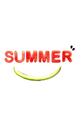 포토 JPG 스튜디오촬영 모양 문자 알파벳 영어 열매 컬러 과일 식재료 여름음식 수박 실내 누끼 사람없음 빨간색 초록색 여름 단어 농작물 껍질 달콤 시원함 제철음식 제철과일 국내포토 식물 계절 음식 농업 내부 맛 제철 파일형식 여름_계절