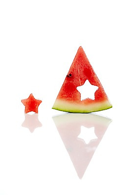 포토 JPG 스튜디오촬영 모양 열매 별 컬러 과일 식재료 단면 여름음식 수박 실내 누끼 사람없음 빨간색 농작물 반사 달콤 시원함 슬라이스 수박씨 제철음식 제철과일 과채 국내포토 자연요소 식물 음식 농업 채소 씨앗 내부 맛 제철 파일형식 여름_계절