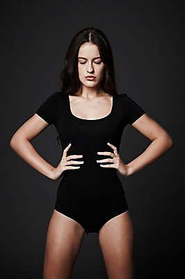 포토 JPG 스튜디오촬영 서양인 외국인 백인 해외기획촬영 우먼라이프 라이프스타일 긴머리 2012년태국 여자 허리손 포즈 검은배경 실내 한명 서기 사람 20대 성인 앞모습 섹시 눈감음 유혹 여자만 여자한명만 성인여자만 청년만 청년여자만 성인한명만 청년여자한명만 성인여자한명만 성인만 국내포토 1 헤어스타일 뷰포인트 백그라운드 컨셉 모션 인종 청년 내부 생활 검은색 파일형식