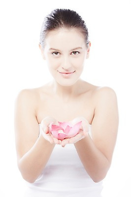 포토 JPG 스튜디오촬영 서양인 외국인 식물 백인 해외기획촬영 우먼라이프 라이프스타일 2012년태국 여자 꽃잎 꽃 실내 한명 미소 웃음 들기 누끼 사람 상반신 20대 성인 앞모습 뷰티 매끈함 순수 청순 여자만 여자한명만 성인여자만 청년만 청년여자만 성인한명만 청년여자한명만 성인여자한명만 성인만 국내포토 1 뷰포인트 컨셉 모션 표정 인종 청년 내부 생활 감각 파일형식