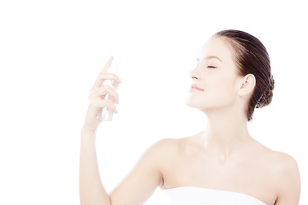 포토 JPG 스튜디오촬영 서양인 외국인 백인 해외기획촬영 우먼라이프 라이프스타일 2012년태국 여자 실내 한명 들기 누끼 사람 상반신 20대 성인 옆모습 화장 뷰티 눈감음 화장품 매끈함 뿌리기 순수 미스트 청순 여자만 여자한명만 성인여자만 청년만 청년여자만 성인한명만 청년여자한명만 성인여자한명만 성인만 국내포토 1 뷰포인트 컨셉 모션 인종 청년 내부 생활 감각 파일형식