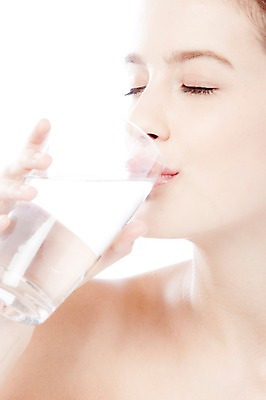 포토 JPG 스튜디오촬영 서양인 외국인 백인 해외기획촬영 우먼라이프 라이프스타일 2012년태국 여자 잔 실내 한명 들기 누끼 사람 상반신 20대 성인 옆모습 컵 물 뷰티 눈감음 마시기 매끈함 먹기 물컵 순수 청순 여자만 여자한명만 성인여자만 청년만 청년여자만 성인한명만 청년여자한명만 성인여자한명만 성인만 국내포토 자연요소 1 식기 뷰포인트 컨셉 모션 인종 청년 내부 생활 감각 파일형식