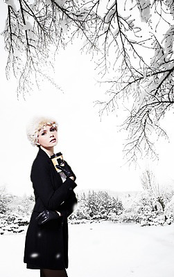 PSD 서양인 외국인 나무 백인 편집 편집이미지 우먼라이프 계절 여자 패션 커피 음료 포즈 장갑 겨울 모션 한명 서기 들기 사람 20대 성인 야외 옆모습 비즈니스라이프 설원 코트 나뭇가지 눈 비즈니스우먼 풀 차 겨울옷 오피스룩 가죽장갑 눈내림 여자만 여자한명만 성인여자만 청년만 청년여자만 성인한명만 청년여자한명만 성인여자한명만 성인만 이미지편집 자연요소 식물 1 라이프스타일 잡화 옷 뷰포인트 비즈니스 날씨 눈_날씨 인종 청년 외투 직장인 파일형식