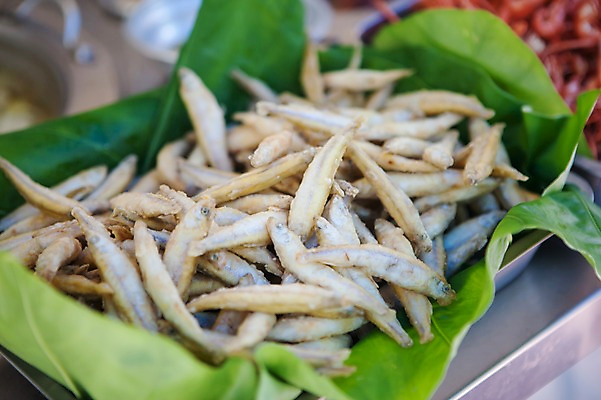 포토 JPG 음식 잎 어류 요리 사람없음 아웃포커스 해물요리 튀김 대만 해산물 생선튀김 국내포토 식물 아시아 촬영기법 수중동물 파일형식