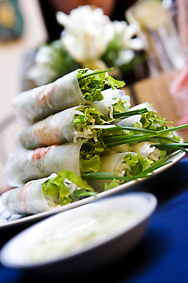 포토 JPG 그릇 접시 아시아 음식 채소 근접촬영 사람없음 아웃포커스 만두 베트남 롤 동남아음식 스프링롤 월남쌈 국내포토 식기 나라 뷰포인트 촬영기법 중식 동남아시아 베트남음식 파일형식