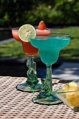 포토 JPG 주간 해외풍경 해외 그릇 아시아 음료 음식 조각 탁자 딸기 잔 사람없음 야외 아웃포커스 장식 과자 주스 과일주스 담기 발리 인도네시아 라임 트로피컬아트 국내포토 자연요소 식기 나라 섬 가구 과일 모션 디저트 촬영기법 풍경 그림 파일형식