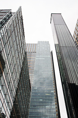 포토 JPG 주간 해외풍경 해외 외관 아시아 로우앵글 창문 유리 외벽 풍경 빌딩 사람없음 야외 건물 인테리어 도시풍경 일본 고층빌딩 도시 도쿄 롯본기 국내포토 자연요소 건축물 디자인 나라 벽 뷰포인트 재질 파일형식