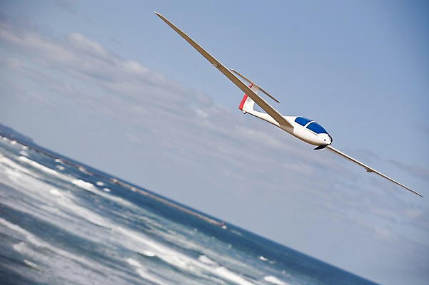 포토 JPG 주간 구름 해외풍경 해외 아시아 물결 파도 바다 항공교통 자연 하늘 비행기 풍경 사람없음 야외 아웃포커스 일본 비행 경비행기 돗토리 국내포토 자연요소 나라 교통수단 대중교통 촬영기법 생태계 파일형식