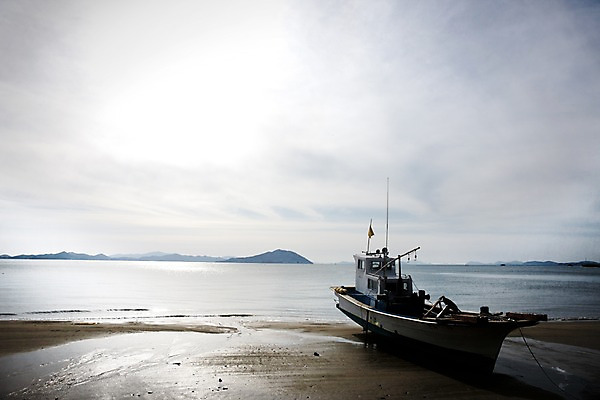 포토 JPG 주간 아시아 교통수단 바다 자연 산 한국 풍경 해변 사람없음 야외 모래사장 보성 선박 국내포토 자연요소 나라 교통 수상교통 전라남도 생태계 파일형식