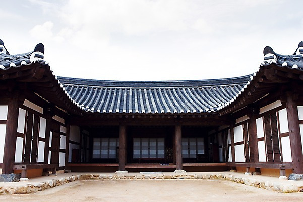 포토 JPG 주간 아시아 고건축 한국 풍경 사람없음 야외 건물 김제 국내포토 자연요소 건축물 나라 파일형식