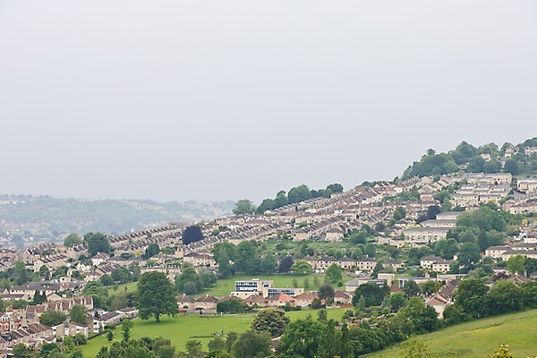 포토 JPG 주간 나무 식물 해외풍경 해외 건축물 유럽 영국 웨일즈 주택 풍경 사람없음 야외 건물 도시풍경 마을 도시 언덕 조경 흐림 녹지 국내포토 자연요소 건축 나라 날씨 파일형식