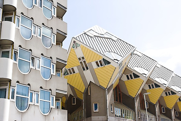 포토 JPG 주간 건축물 외관 유럽 문화 예술 로우앵글 하늘 주택 풍경 사람없음 야외 건물 인테리어 도시풍경 도시 숙박업 큐브 네덜란드 정사각형 네델란드 로테르담 국내포토 자연요소 도형 디자인 건축 나라 산업 뷰포인트 파일형식