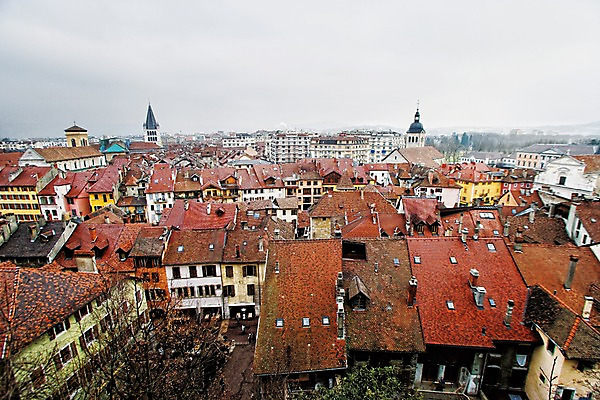포토 JPG 주간 나무 식물 해외풍경 해외 건축물 유럽 지붕 풍경 사람없음 야외 마을 프랑스 앙시 국내포토 자연요소 건축 나라 파일형식