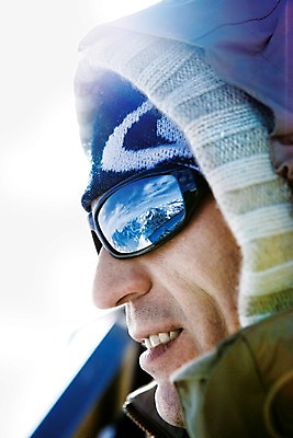 포토 JPG 주간 서양인 외국인 모자 해외풍경 해외 남자 유럽 산 한명 사람 근접촬영 상반신 야외 옆모습 선글라스 반사 프랑스 알프스 샤모니 남자만 남자한명만 국내포토 자연요소 1 잡화 나라 안경 뷰포인트 인종 풍경 파일형식