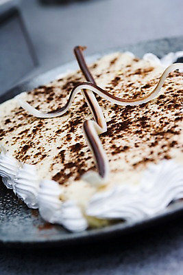 포토 JPG 그릇 식기 음식 백그라운드 디저트 근접촬영 사람없음 아웃포커스 초콜릿 생크림 괌 국내포토 뷰포인트 촬영기법 오세아니아 크림 파일형식