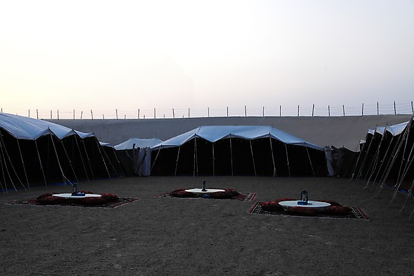 포토 JPG 해외풍경 쿠션 중동 전등 사람없음 야외 천막 카타르 국내포토 해외 나라 조명 풍경 파일형식