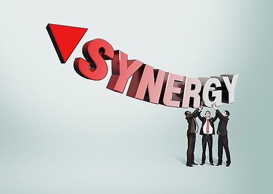 전신 PSD 서양인 외국인 백인 편집 편집이미지 문자 알파벳 영어 남자 화살표 흑인 백그라운드 비즈니스 협력 서기 들기 사람 동양인 정장 성인 세명 단어 비즈니스맨 상승 남자만 성인남자만 성인만 이미지편집 옷 컨셉 모션 인종 직장인 파일형식