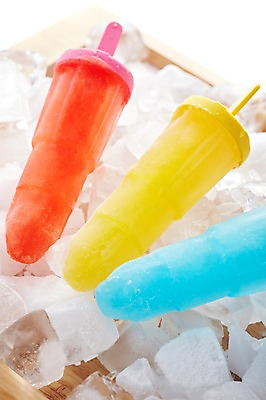 포토 JPG 스튜디오촬영 백그라운드 아이스크림 디저트 실내 종류 근접촬영 사람없음 아웃포커스 얼음 시원함 일렬 막대아이스크림 아이스바 국내포토 자연요소 음식 뷰포인트 촬영기법 내부 파일형식