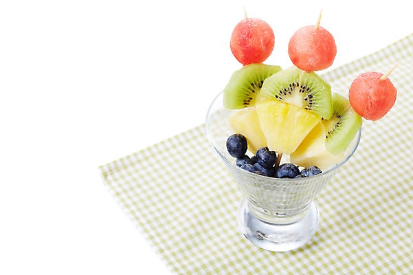 포토 JPG 스튜디오촬영 그릇 식기 백그라운드 과일 아이스크림 디저트 여름음식 수박 실내 키위 근접촬영 사람없음 아웃포커스 얼음 식탁보 꼬챙이 꼬치 시원함 파인애플 블루베리 제철음식 제철과일 국내포토 자연요소 음식 뷰포인트 주방용품 촬영기법 내부 열대과일 제철 파일형식 여름_계절