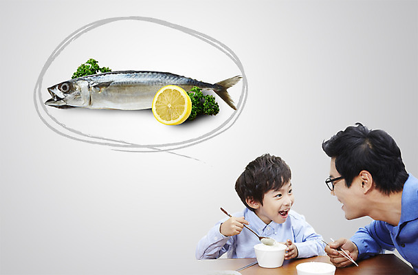 PSD 편집 편집이미지 라이프스타일 웰빙 남자 아들 어린이 음식 가족 밥 반찬 수저 어류 사람 앉기 동양인 소년 상반신 성인 두명 30대 부모 식사 한국인 아빠 먹기 해산물 웰빙라이프 부자지간 남자만 이미지편집 식기 관계 모션 인종 생활 장년 수중동물 파일형식