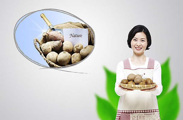 PSD 편집 편집이미지 라이프스타일 웰빙 여자 음식 40대 자연 엄마 감자 건강 한명 서기 들기 사람 동양인 상반신 성인 앞모습 농작물 바구니 앞치마 한국인 친환경 유기농 주부 웰빙라이프 웰빙음식 여자만 여자한명만 성인여자만 성인한명만 성인여자한명만 중년만 중년여자만 중년여자한명만 성인만 이미지편집 1 뷰포인트 중년 농업 채소 가족 모션 인종 생활 환경 생태계 건강식 파일형식