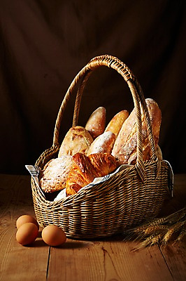 포토 JPG 스튜디오촬영 음식 빵 디저트 곡류 실내 근접촬영 사람없음 바구니 계란 빵집 바게트 밀 크루아상 담기 제빵 국내포토 뷰포인트 모션 내부 제과제빵 상점 알 파일형식