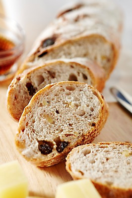 포토 JPG 스튜디오촬영 음식 빵 디저트 도마 실내 근접촬영 사람없음 아웃포커스 빵집 바게트 슬라이스 제빵 국내포토 뷰포인트 주방용품 촬영기법 내부 제과제빵 상점 파일형식