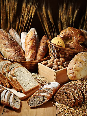 포토 음식 빵 뷰포인트 주방용품 곡류 촬영기법 실내 내부 제과제빵 상점 견과류 파일형식 밀 바게트 빵집 바구니 식빵 호밀빵 호두 브레드 디저트 제빵 근접촬영 아웃포커스 스튜디오촬영 사람없음 JPG 국내포토 도마