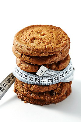 포토 JPG 스튜디오촬영 줄 음식 다이어트 디저트 실내 줄자 자 누끼 근접촬영 사람없음 아웃포커스 쌓기 쿠키 과자 빵집 제빵 칼로리 국내포토 뷰포인트 모션 문구용품 촬영기법 건강 내부 제과제빵 상점 파일형식