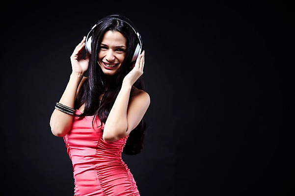 포토 JPG 스튜디오촬영 외국인 해외기획촬영 2012년태국 드레스 원피스 여자 포즈 검은배경 실내 한명 미소 웃음 사람 상반신 20대 성인 앞모습 섹시 파티 헤드폰 헤드셋 활발 음악감상 클럽 열정 성인여자한명만 국내포토 1 옷 감정 뷰포인트 음향기기 백그라운드 컨셉 표정 인종 이벤트 청년 내부 검은색 감상 여자한명만 성인여자만 파일형식
