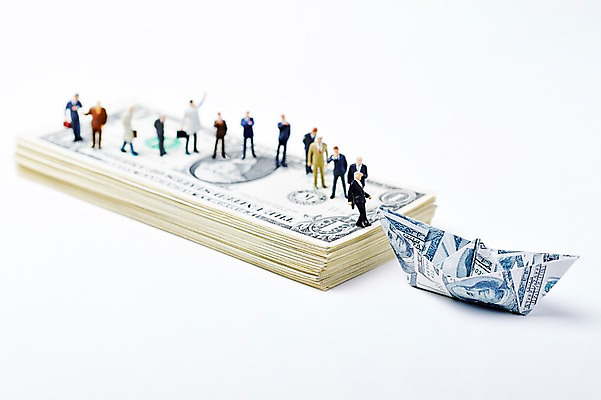 포토 JPG 스튜디오촬영 모양 종이 인형 백그라운드 컨셉 지폐 돈 실내 누끼 근접촬영 사람없음 아웃포커스 장난감 쌓기 달러 미니어처 피규어 페이퍼아트 종이공예 종이접기 종이배 선박 국내포토 뷰포인트 수상교통 모션 촬영기법 내부 모형 재산 공예 접기 파일형식