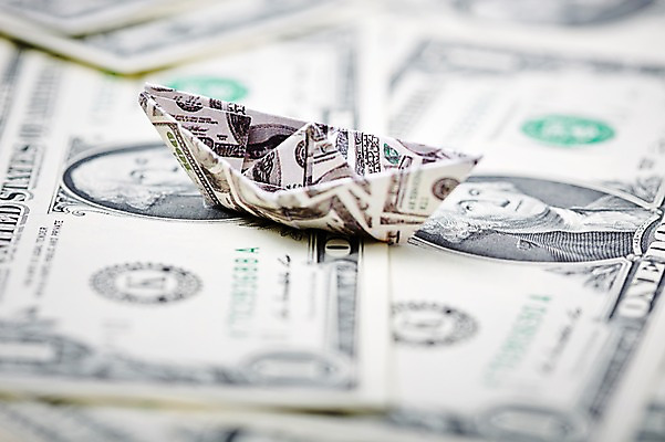 포토 JPG 스튜디오촬영 모양 종이 백그라운드 컨셉 지폐 돈 실내 근접촬영 사람없음 아웃포커스 금융 경제 달러 페이퍼아트 종이공예 종이접기 종이배 선박 국내포토 뷰포인트 수상교통 촬영기법 내부 재산 공예 접기 파일형식