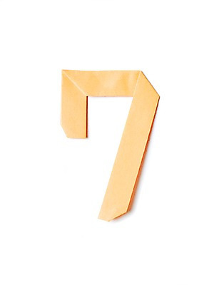 포토 JPG 스튜디오촬영 모양 종이 백그라운드 컨셉 실내 누끼 사람없음 아웃포커스 숫자 칠 페이퍼아트 종이공예 종이접기 7 국내포토 문자 촬영기법 내부 공예 접기 파일형식