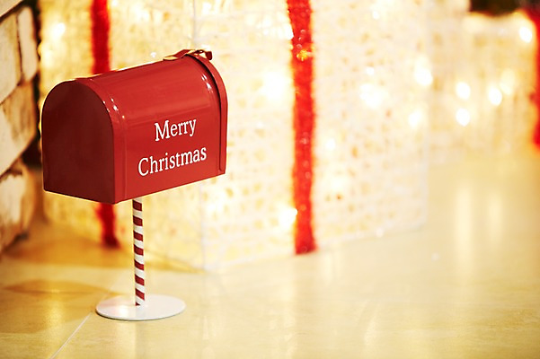 포토 JPG 크리스마스 실내 선물 이벤트 사람없음 아웃포커스 선물상자 상자 우체통 오브젝트 국내포토 기념일 촬영기법 내부 파일형식