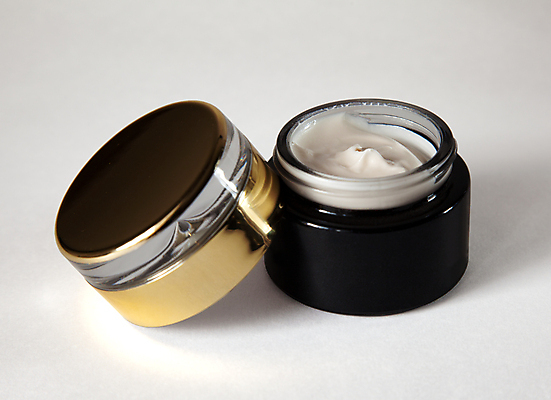 포토 JPG 해외이미지 여자 얼굴 컨셉 신체 건강 사람없음 치료 약 스파 화장품 흰색 액체 그룹 상품 컨테이너 플라스틱 수집 크림 오브젝트 로션 튜브 테라피 돌봄 수분크림 위생관리 해외202004 해외포토 산업 컬러 의학 모션 재질 관리 사람 신체부위 뷰티 파일형식 이미지허브