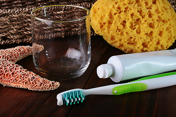 포토 JPG 해외이미지 신체 유리 휴식 불가사리 선물 사람 사람없음 목재 치료 세트 상자 위생용품 바구니 스파 목욕 화장품 장비 욕실 붓 사발 치아 씻기 칫솔 청소 피부 반죽 패드 돌봄 위생관리 해외202004 해외포토 나무 생활용품 컨셉 재료 의학 모션 재질 극피동물 관리 신체부위 뷰티 청결 소화기관 사기그릇 파일형식 이미지허브