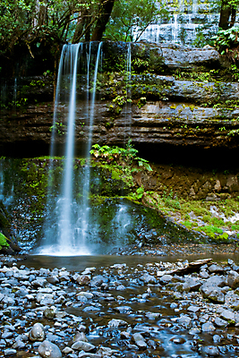 포토 JPG 해외이미지 공원 여행 자연 휴가 휴식 산 풍경 사람없음 야외 목재 초록색 여름 강 달리기 반사 환경 폭포 젖음 바위 신선 개울 황무지 급류 숲 내추럴 양치류 파라다이스 해외202004 해외포토 나무 계절 공공시설 컬러 컨셉 재료 모션 돌_바위 생태계 파일형식 이미지허브
