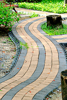 포토 JPG 해외이미지 도로 길 선 패턴 밭 포장 건축양식 부분 표면 벽돌 거리 바닥 사람없음 야외 건물 세로 초록색 파란색 정원 블록 회색 흰색 도시 도자기 거친 보행로 오솔길 방향 타일 질감 정사각형 모자이크 단계 대각선 루트 옛날 줄서기 화강암 해외202004 해외포토 도형 건축물 건축 컬러 무늬 농업 교통시설 모션 암석 파일형식 이미지허브