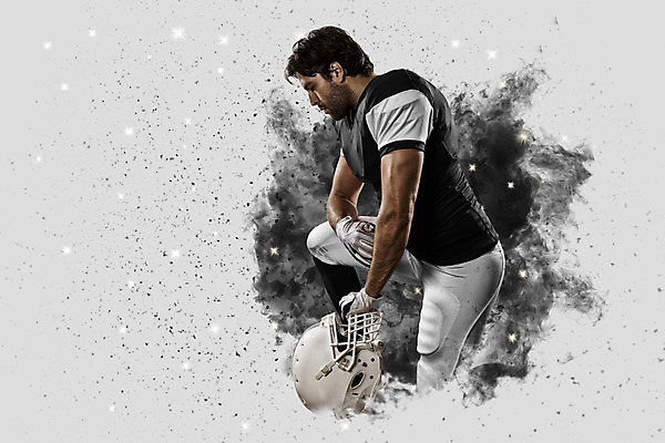 포토 JPG 해외이미지 남자 스포츠 유니폼 공 한명 사람 운동복 미식축구 축구 미국 헬멧 럭비공 미식축구선수 해외202004 해외포토 1 옷 북아메리카 운동선수 구기 보호장비 럭비용품 파일형식 이미지허브