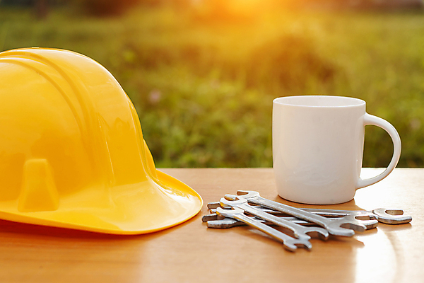 포토 JPG 해외이미지 디자인 종이 커피 음료 장갑 백그라운드 건축양식 탁자 바닥 주택 안전 사람없음 목재 컵 갈색 머리 검은색 카페 흰색 신선 업무 뜨거움 엔지니어 아침식사 계획 헬멧 건축가 책상 측정 아로마 에스프레소 청사진 공학 해외202004 해외포토 나무 직업 식기 잡화 교육 건축 컬러 가구 컨셉 재료 건물 신체부위 상점 식사 작업 기술자 보호장비 파일형식 이미지허브