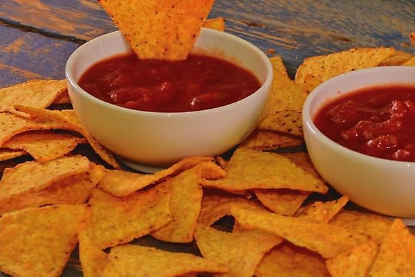 포토 JPG 해외이미지 접시 음식 토마토 고추 멕시코 감자 마늘 옥수수 요리 사람없음 목재 빨간색 노란색 파티 식사 신선 뜨거움 조미료 사발 맛 정상 먹기 향신료 속도 매움 후추 타코 점심식사 살사댄스 짠맛 할라피뇨 해로움 핸드메이드 해외202004 해외포토 나무 식기 컬러 컨셉 북아메리카 채소 재료 모션 곡류 이벤트 춤 사기그릇 향미료 파일형식 이미지허브