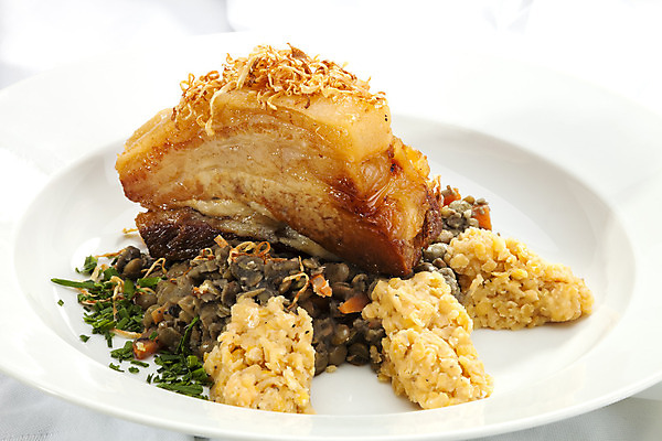 포토 JPG 해외이미지 접시 음식 조각 채소 재료 젓가락 양파 따뜻함 파슬리 마늘 육류 돼지고기 스테이크 요리 사람없음 장식 초록색 갈색 식사 저녁식사 튀김 지성 신선 뜨거움 맛 바비큐 자르기 굽기 피부 날것 베이컨 후추 점심식사 해외202004 해외포토 식기 컬러 컨셉 식재료 모션 서양음식 수저 신체부위 구이 향신료 파일형식 이미지허브