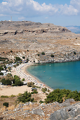 포토 JPG 해외이미지 유럽 바다 섬 여행 휴가 풍경 사람없음 세로 여름 파란색 항구 만 지중해 그리스 언덕 휴양지 그리스인 해외202004 해외포토 서양인 계절 나라 컬러 교통시설 장소 파일형식 이미지허브