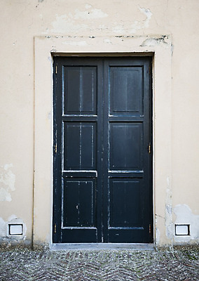 포토 JPG 해외이미지 유럽 건축양식 벽돌 출입구 주택 손잡이 사람없음 장식 문 검은색 이탈리아 손상 중세 묘사 잠금 대문 대리석 열쇠구멍 문고리 청동 해외202004 해외포토 건축 나라 컬러 컨셉 재료 건물 역사 보안 파일형식 이미지허브