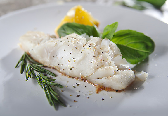 포토 JPG 해외이미지 접시 음식 오렌지 귤 어류 사람없음 초록색 식사 저녁식사 튀김 신선 해산물 향신료 준비 바질 로즈메리 식용 해외202004 해외포토 식기 컬러 과일 수중동물 허브 향미료 파일형식 이미지허브