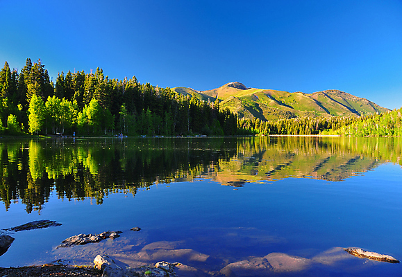 포토 JPG 해외이미지 공원 실루엣 호수 여행 자연 하늘 휴가 산 파노라마 풍경 사람없음 물 파란색 빛 반사 여행객 평화 미국 침묵 황무지 저녁 고도 언덕 엽서 지질학 전경 해외202004 해외포토 자연요소 공공시설 교육 컬러 컨셉 북아메리카 촬영기법 사람 소리 야간 편지 생태계 파일형식 탑뷰 이미지허브
